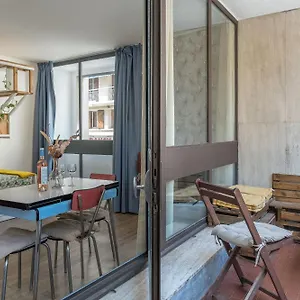 *las Flores* Joli Avec Balcon Marseille